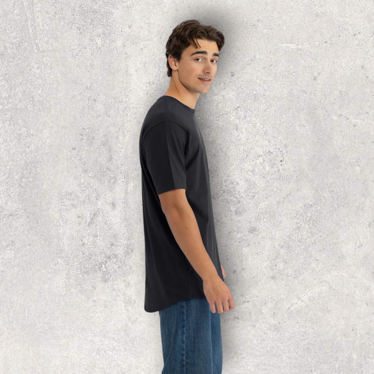 Mens Black Curved Hem Crew Neck T-Shirt