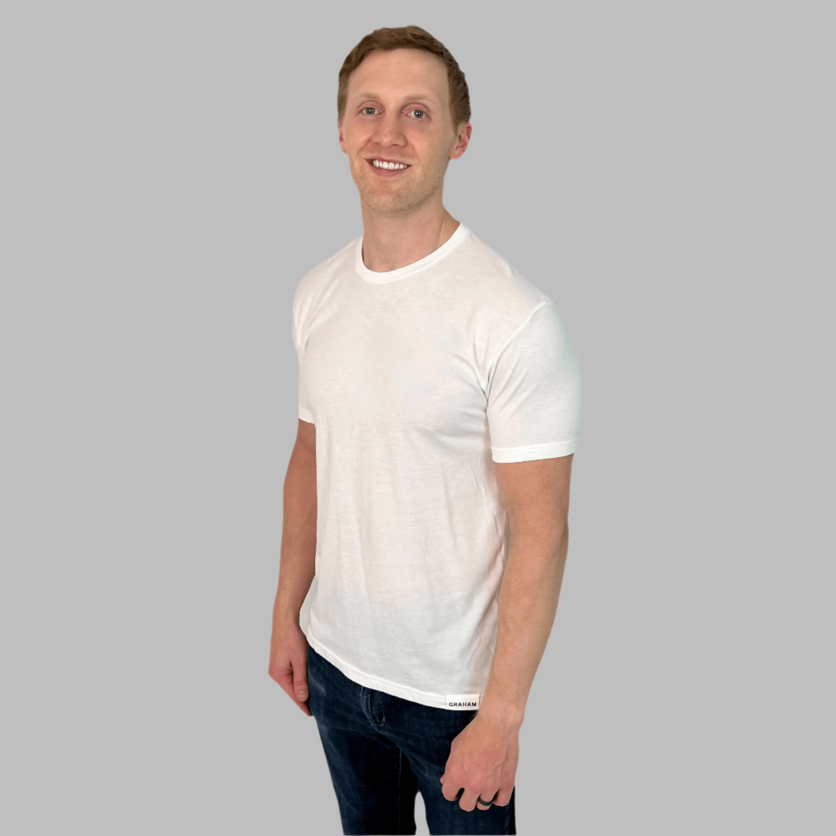 mens white crew neck t-shirt
